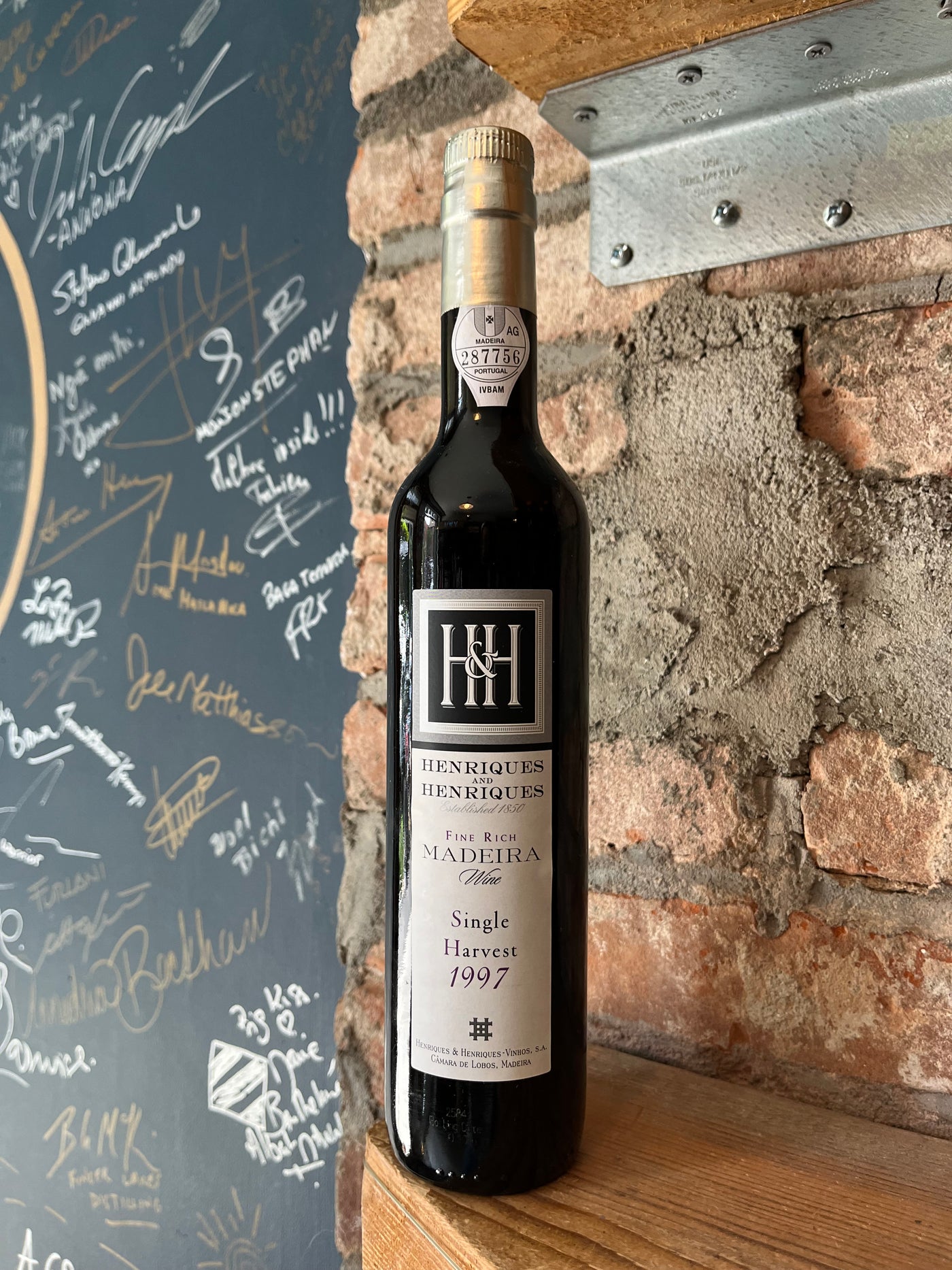 Henriques and Henriques Single Harvest Madeira Tinta Negra 1997 [500ml]
