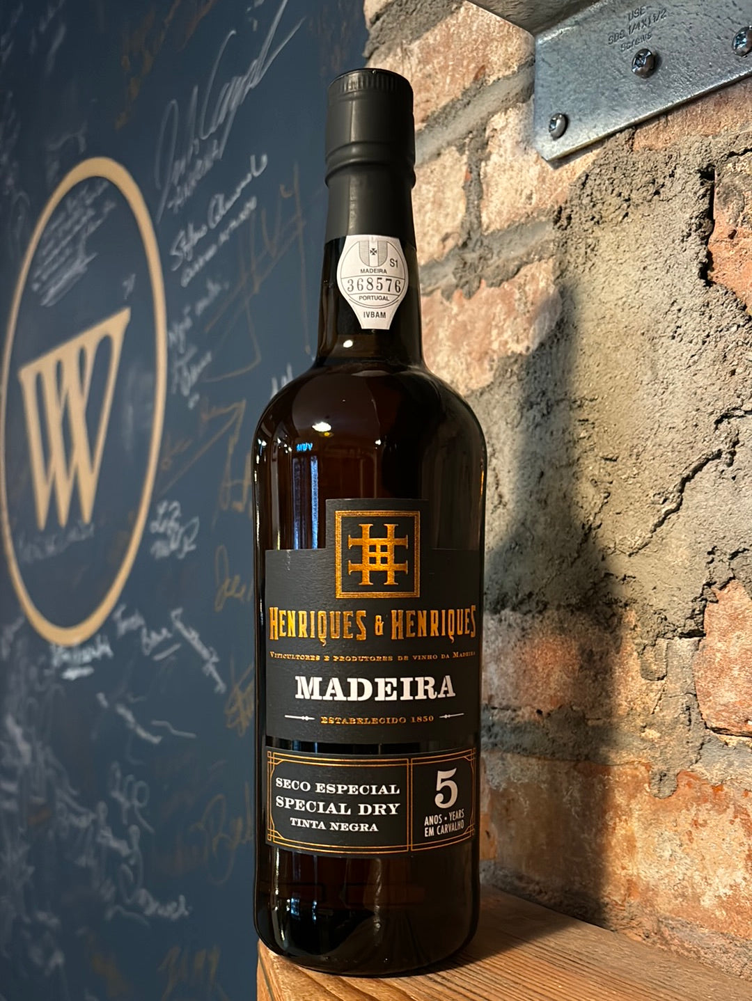 Henriques and Henriques 5 Year Madeira Seco Especial [750ml]