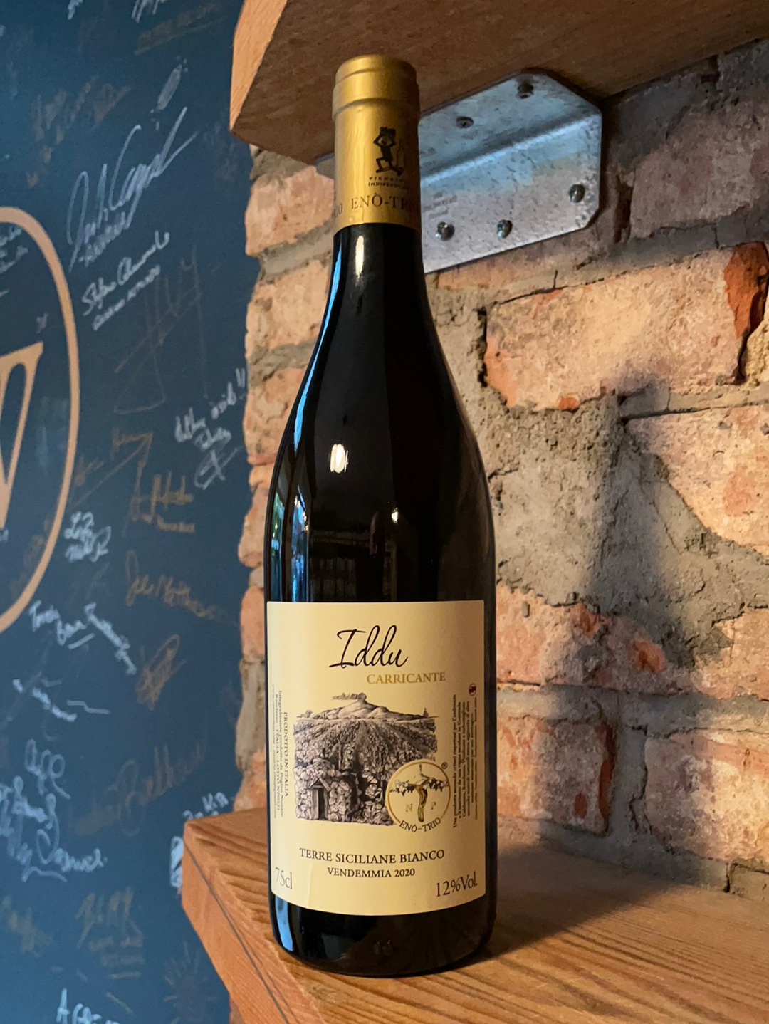 Eno-Trio "Iddu" Carricante Terre Siciliane Bianco 2020