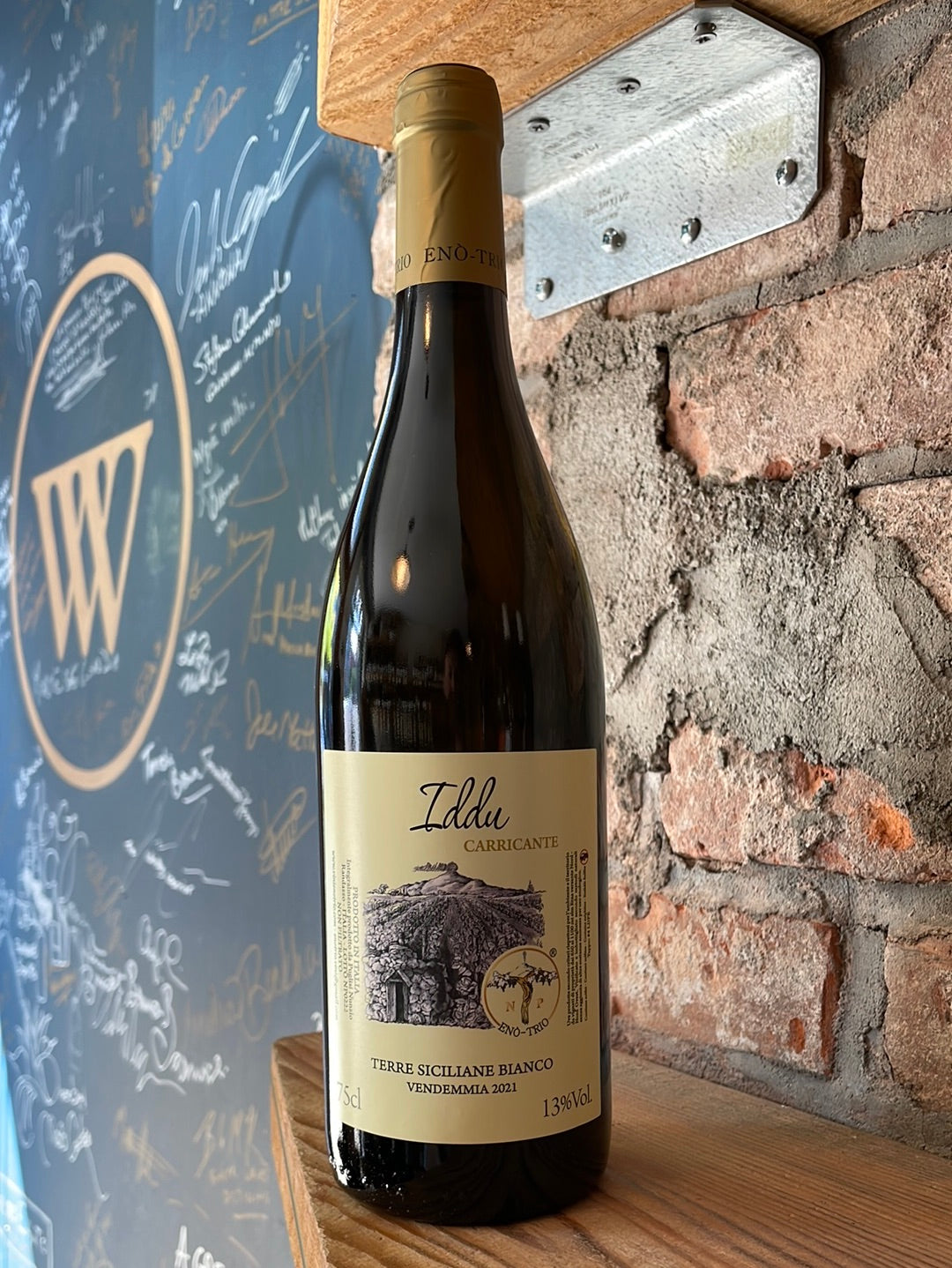 Eno-Trio "Iddu" Carricante Terre Siciliane Bianco 2021